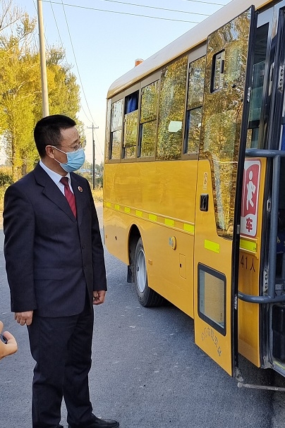 法治进乡村 | 守护学生出行安全