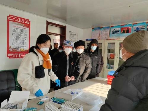 第一书记的3600片药 退烧暖民心